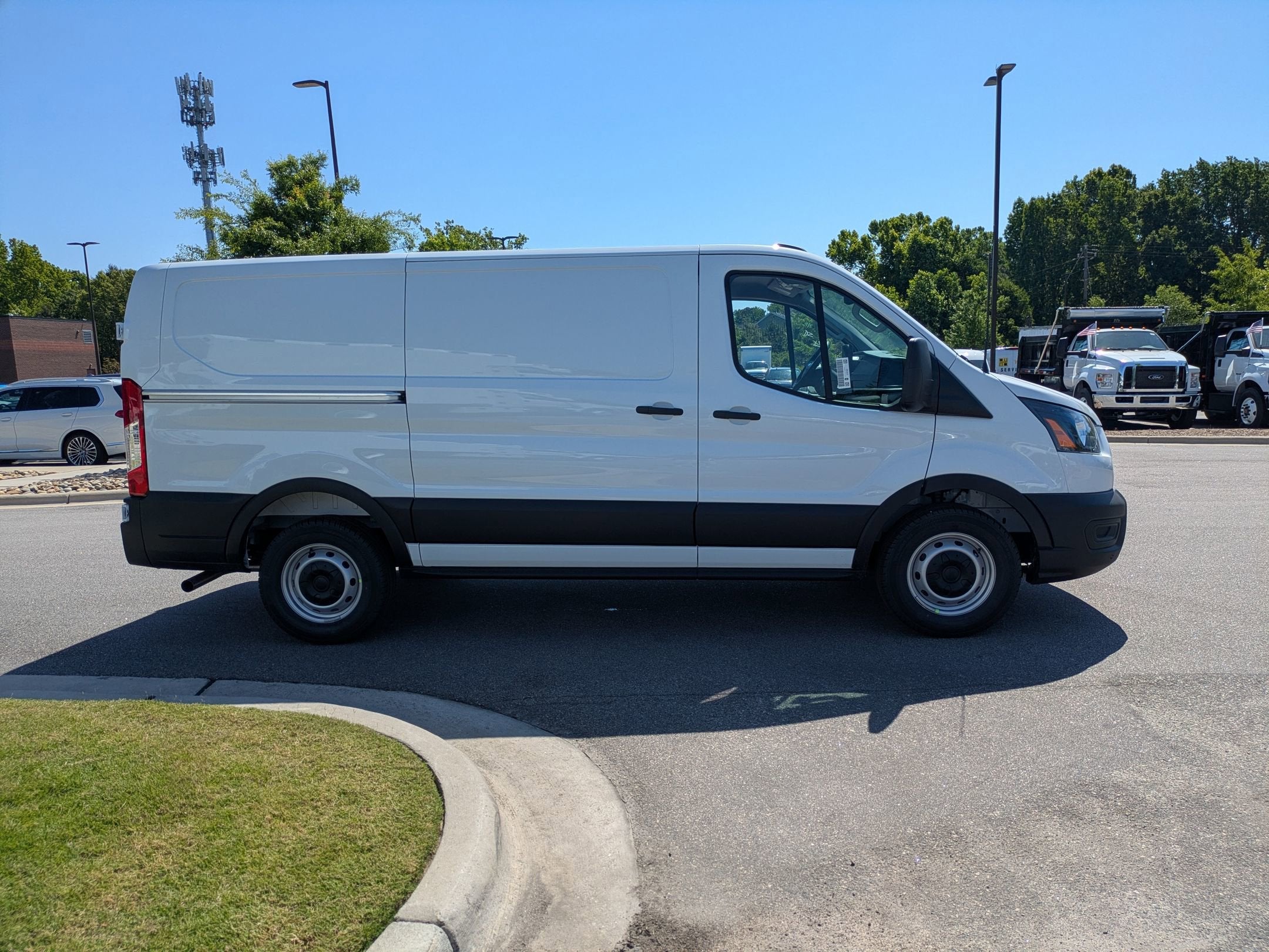 2026 Ford Transit Cargo Van Base