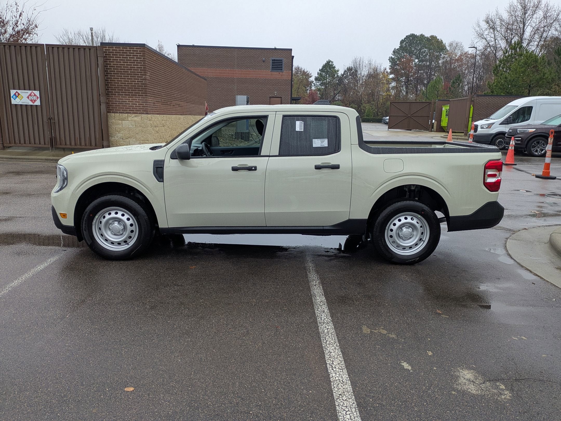2025 Ford Maverick XL
