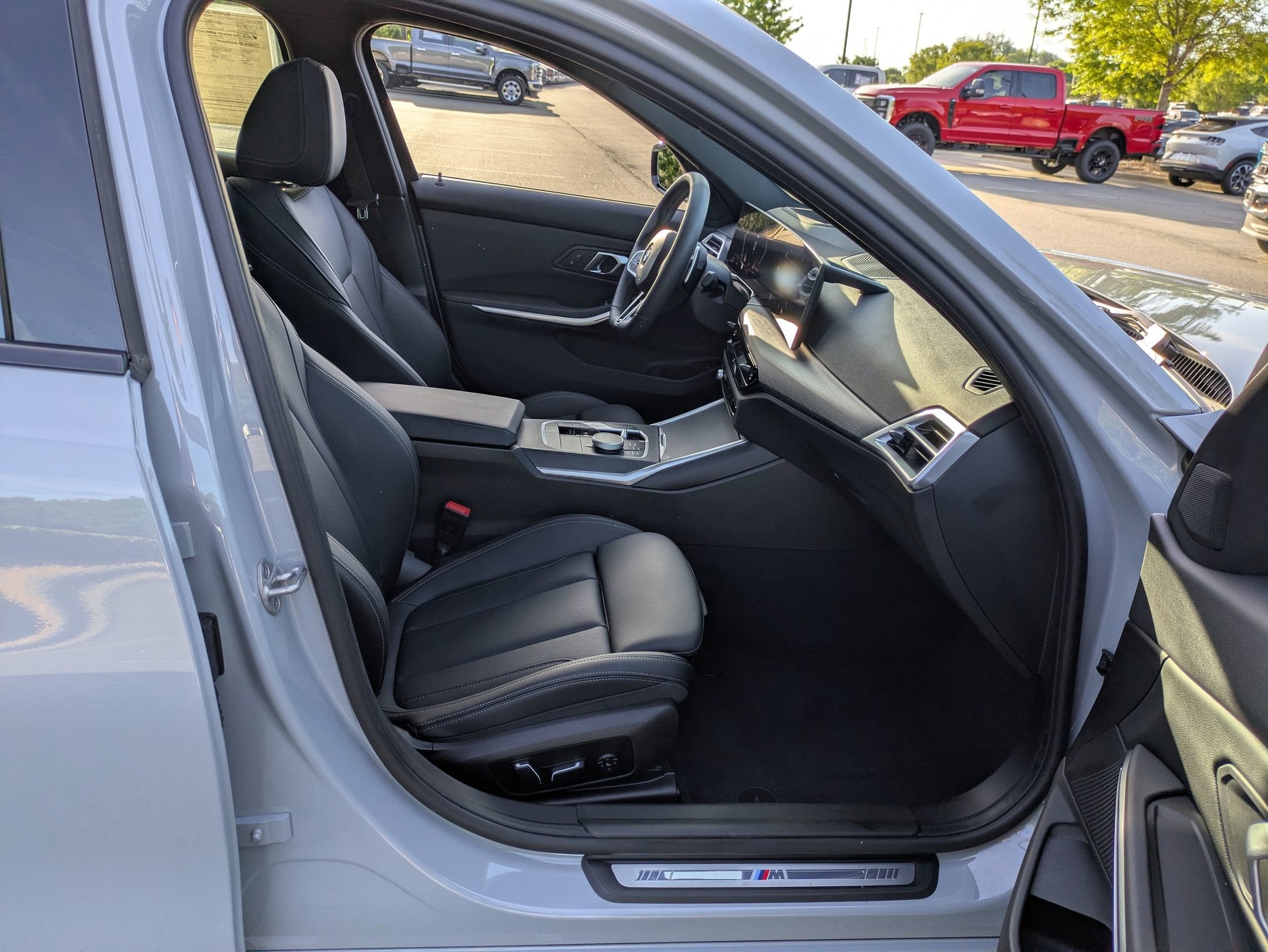 2025 BMW 3 Series 330i