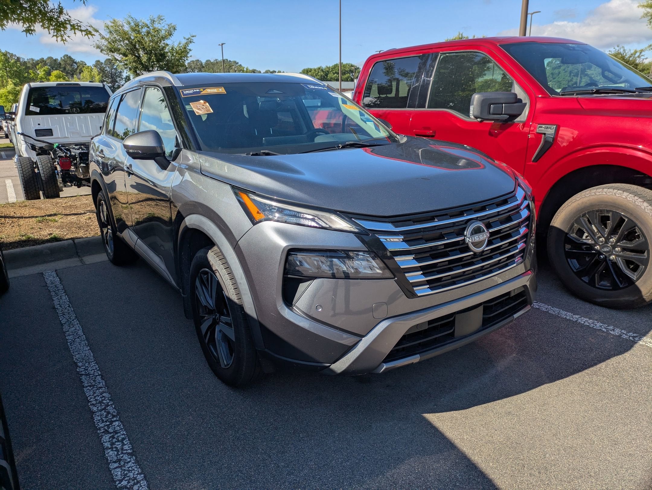 2024 Nissan Rogue SL