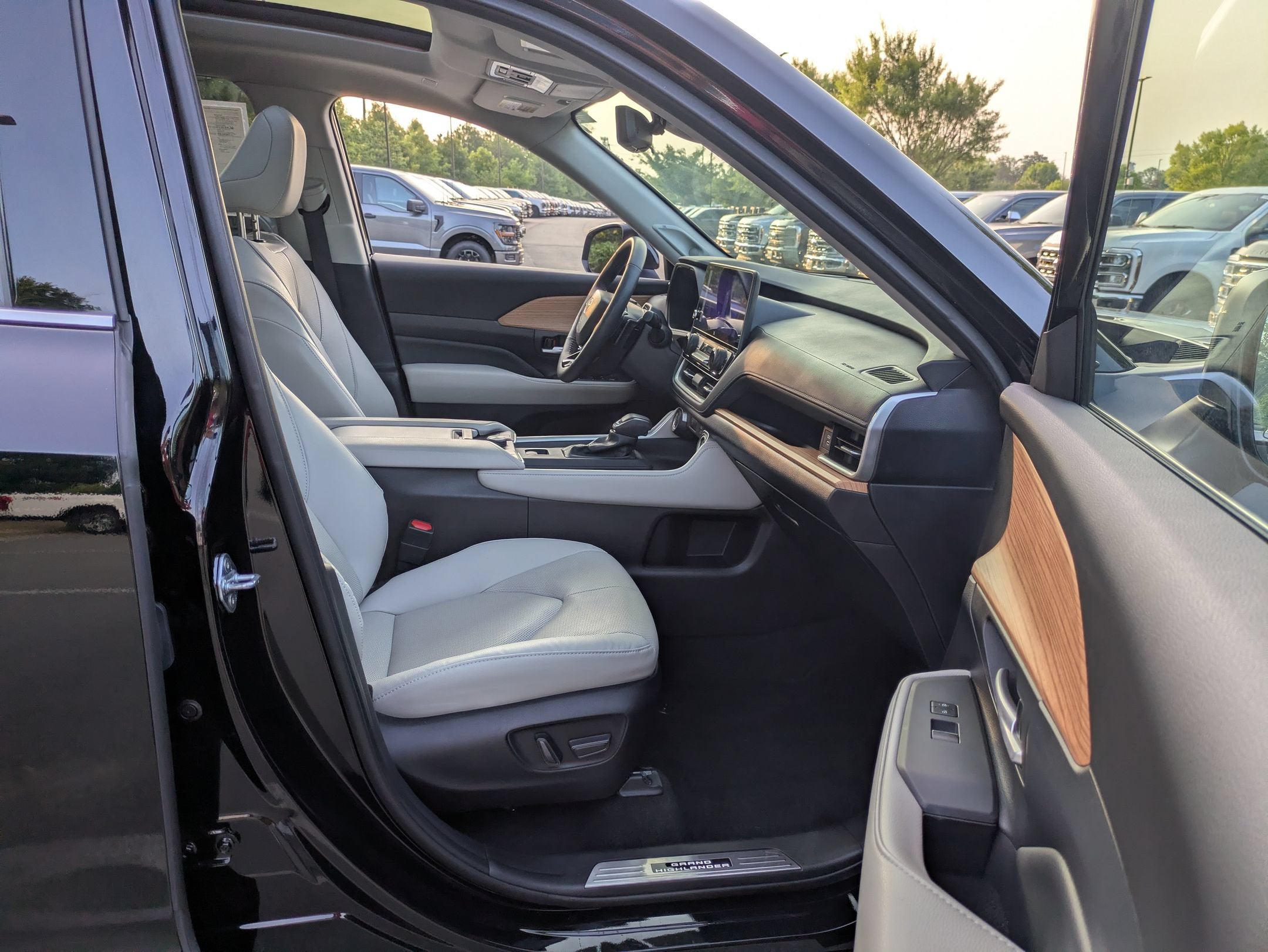 2025 Toyota Grand Highlander Platinum