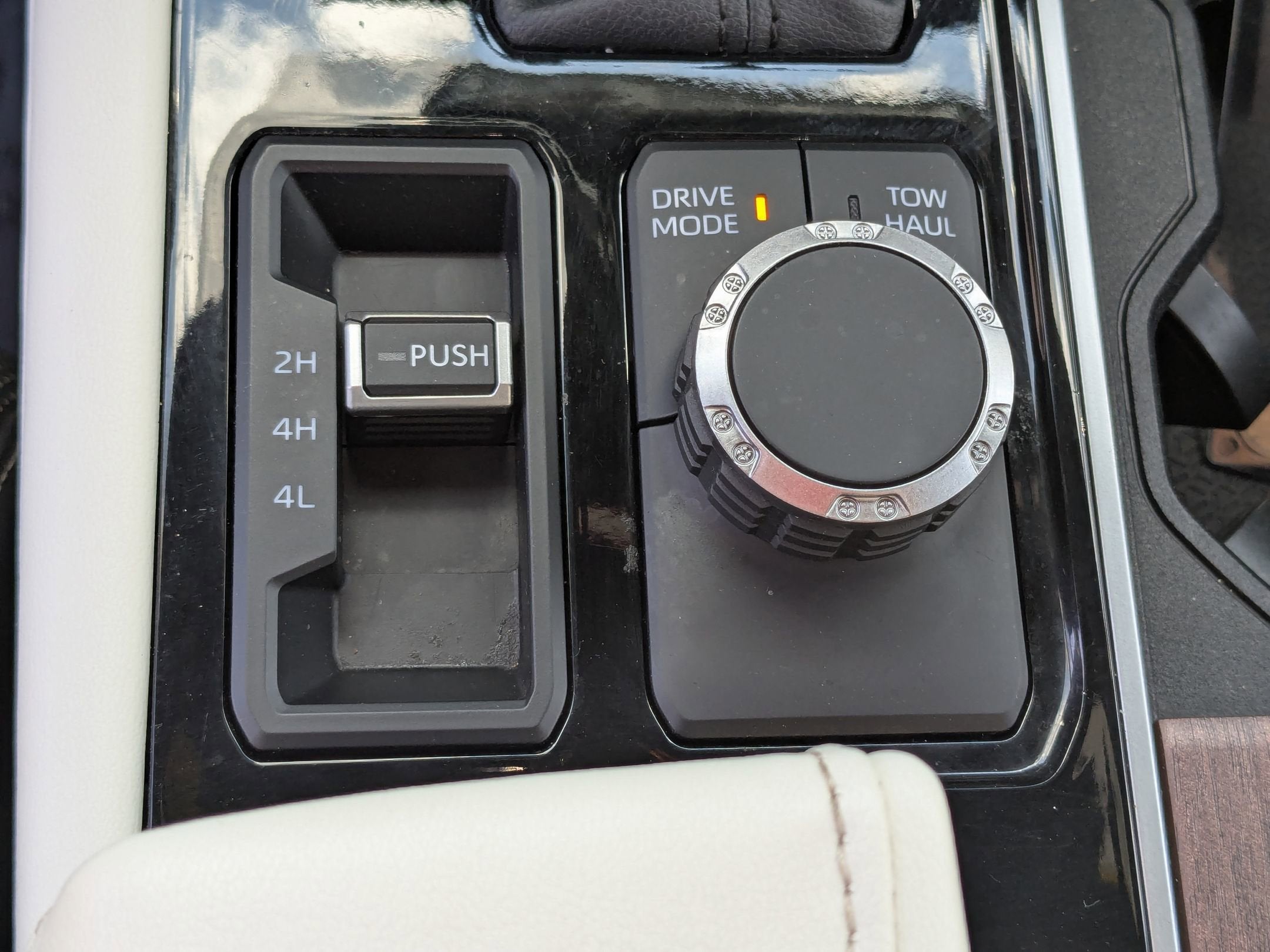 2023 Toyota Tundra 4WD Capstone Hybrid