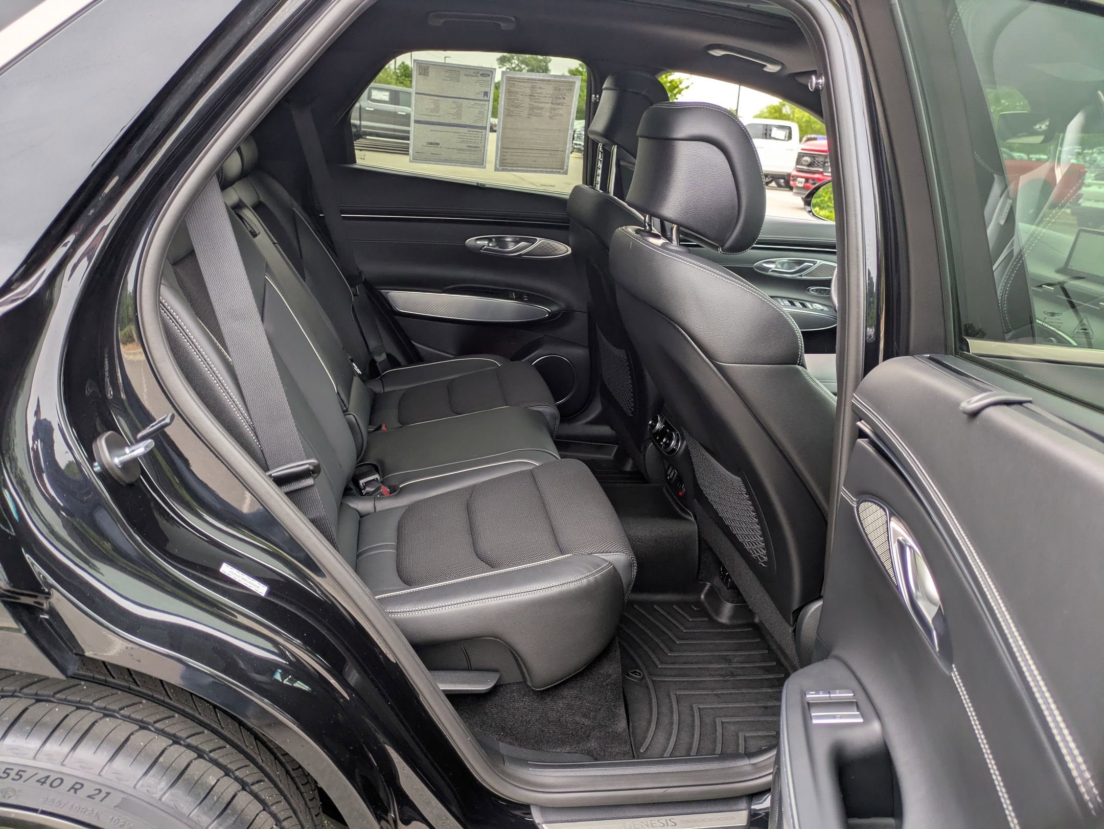 2023 Genesis GV70 2.5T