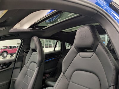 2024 Porsche Panamera 4