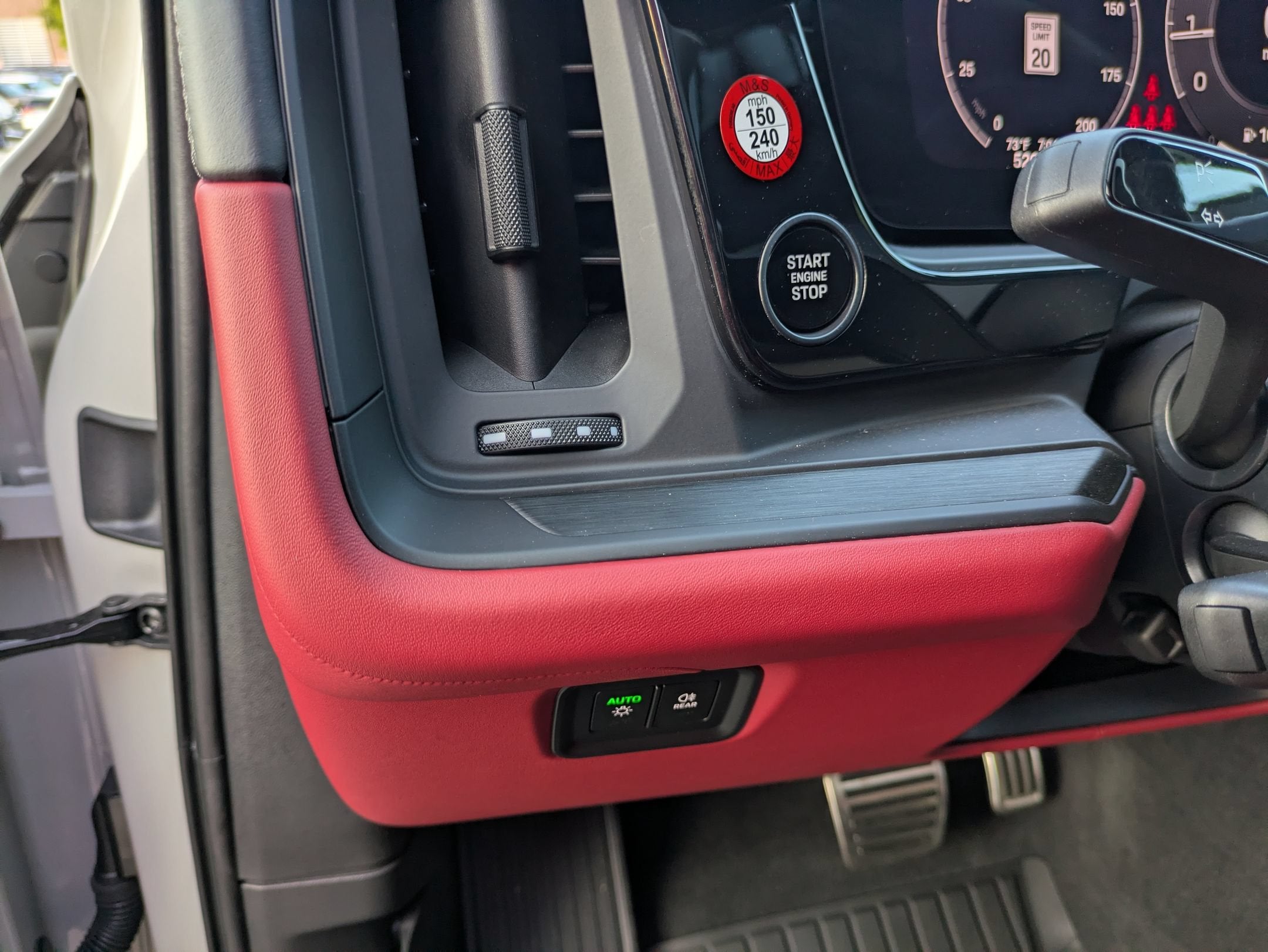 2025 Porsche Cayenne GTS