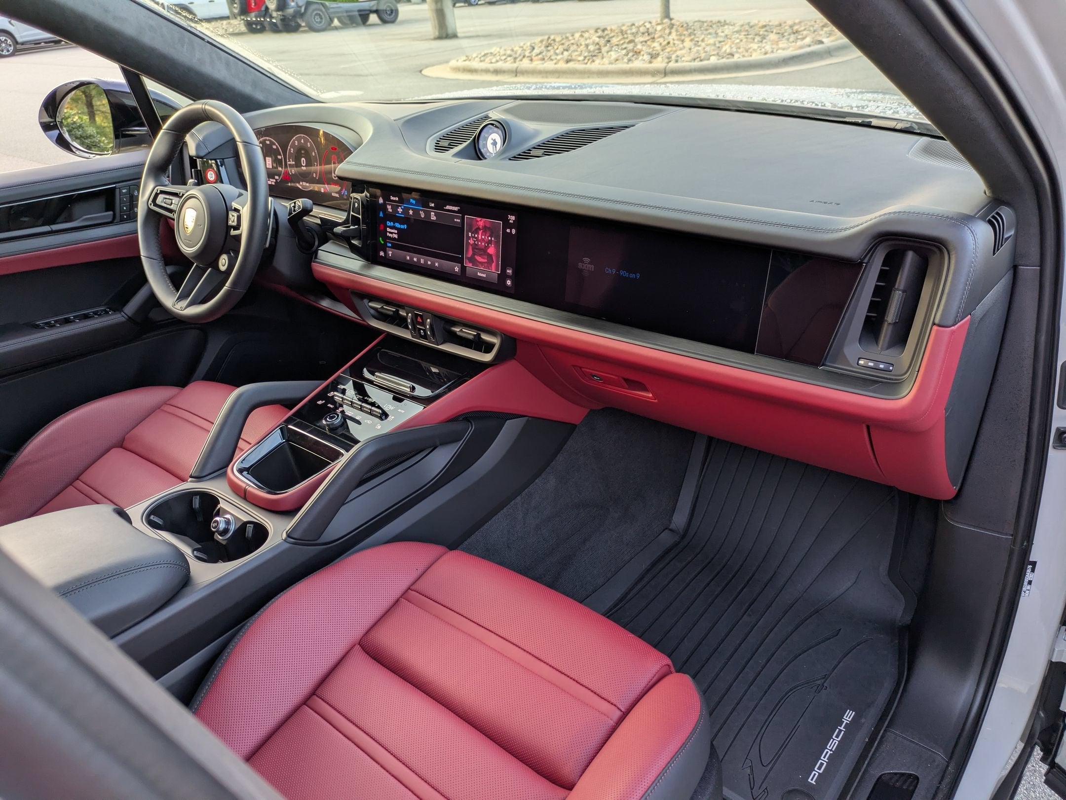 2025 Porsche Cayenne GTS