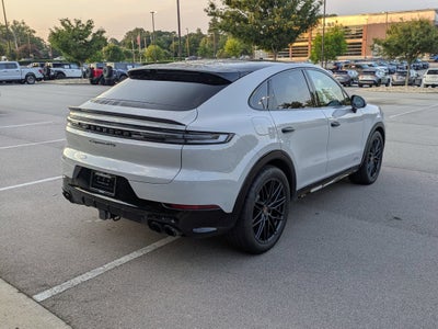 2025 Porsche Cayenne GTS