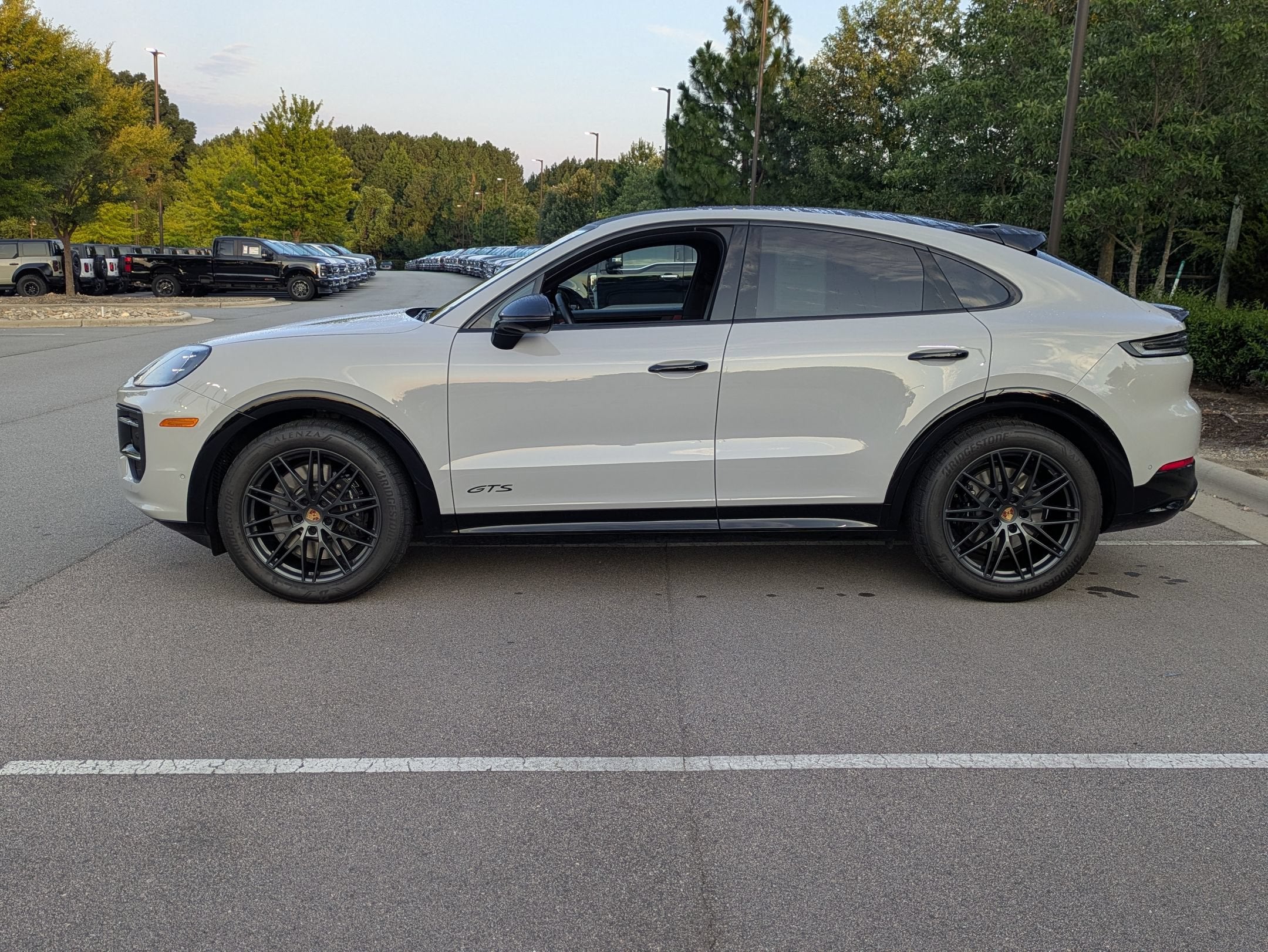 2025 Porsche Cayenne GTS