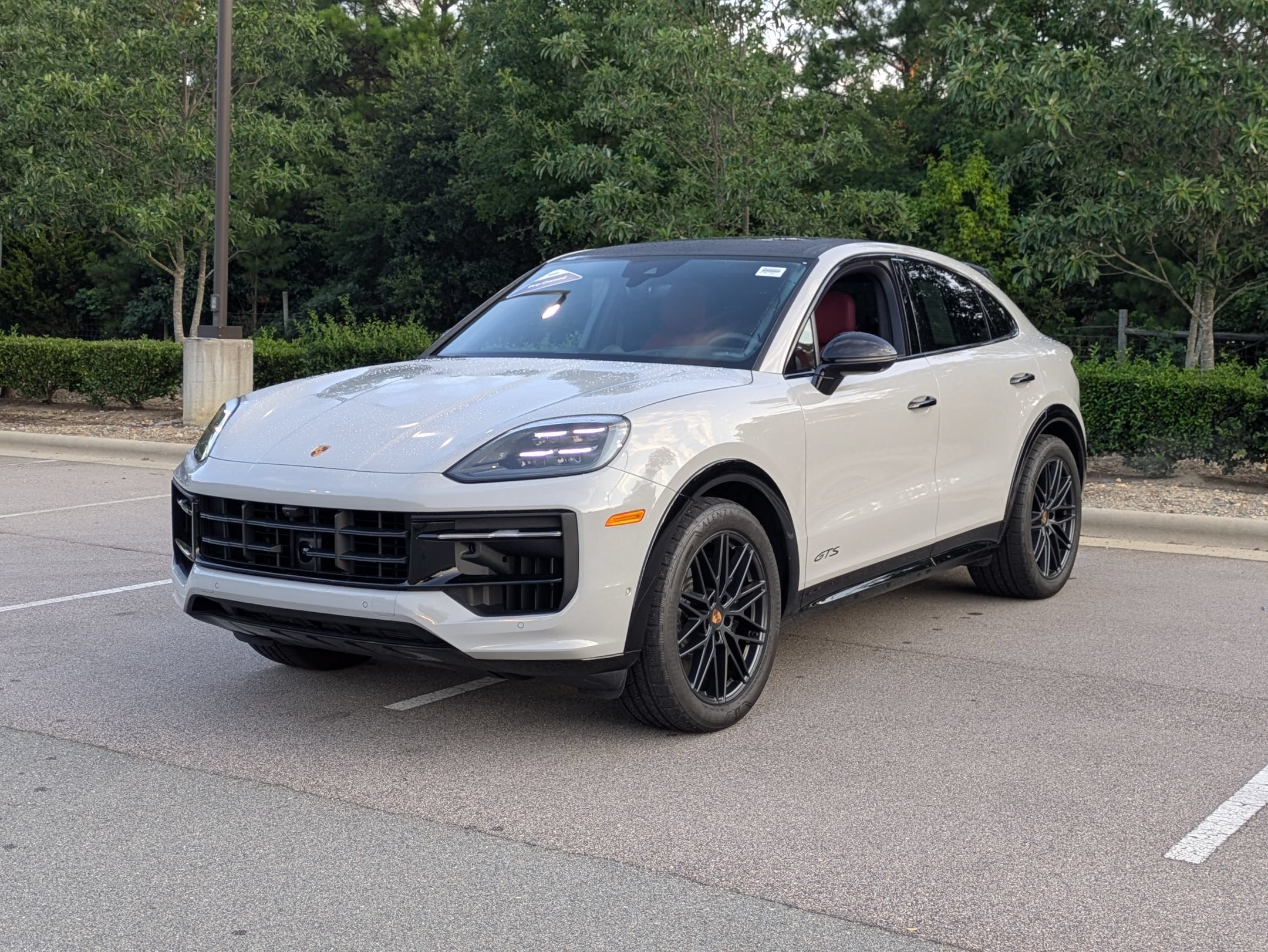 2025 Porsche Cayenne GTS