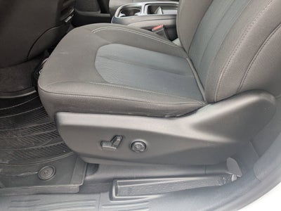 2023 Chrysler Pacifica Touring