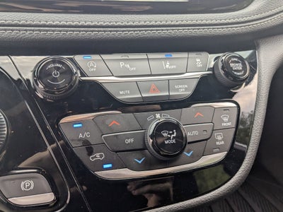 2023 Chrysler Pacifica Touring