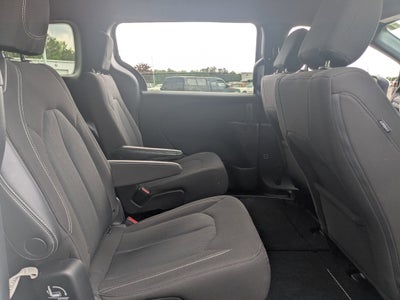 2023 Chrysler Pacifica Touring