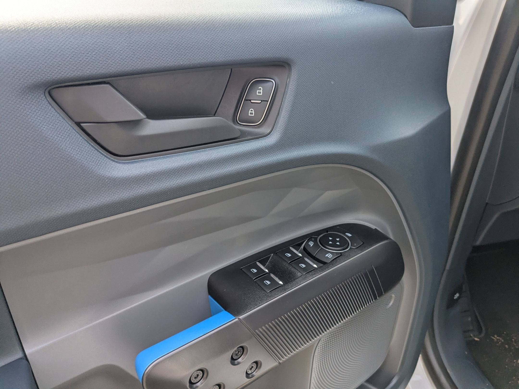 2025 Ford Maverick Lobo Standard