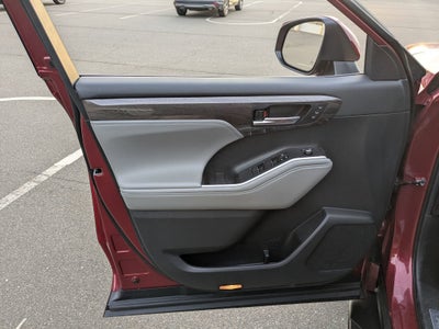 2023 Toyota Highlander Limited