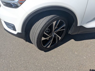 2021 Volvo XC40 R-Design
