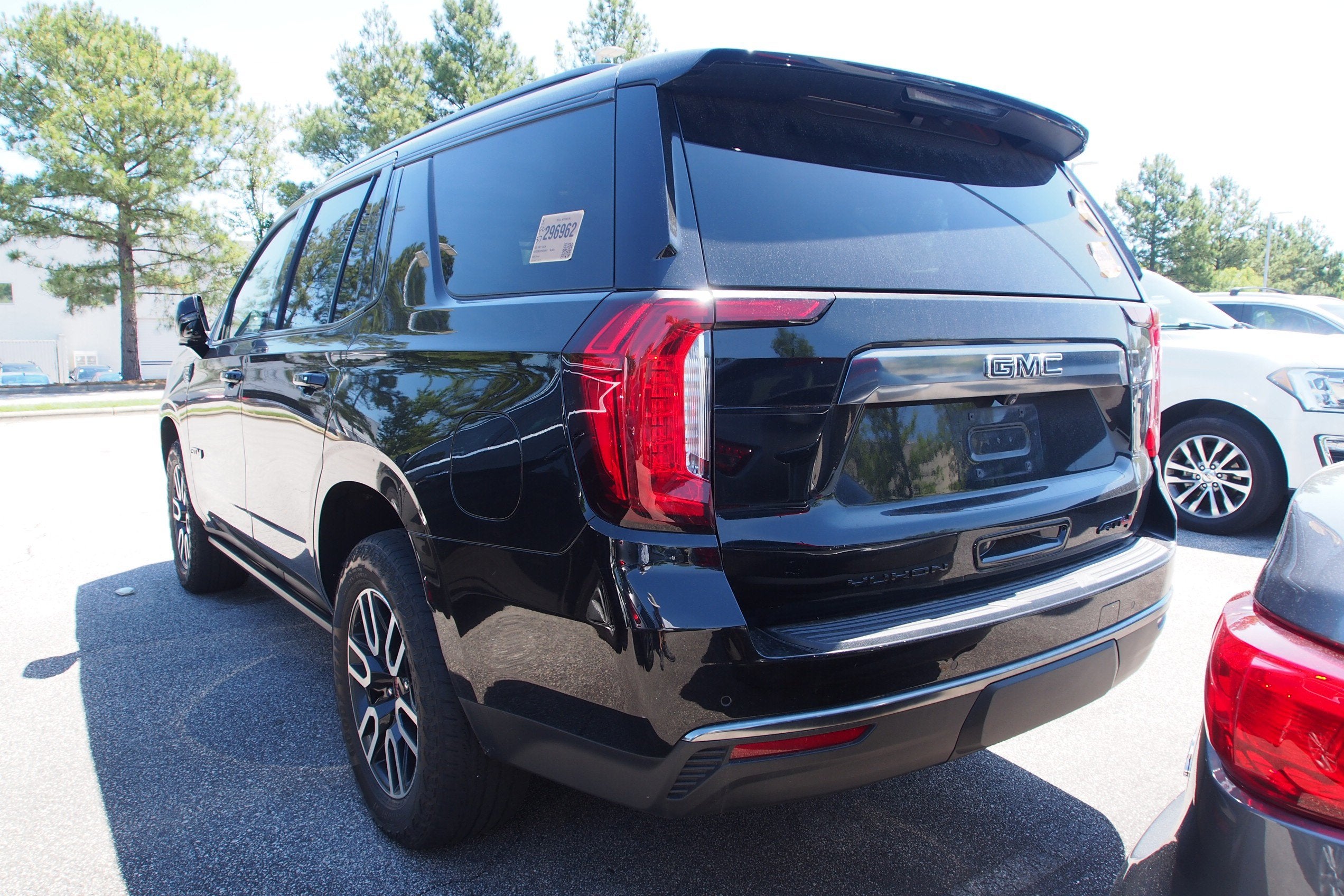 2023 GMC Yukon AT4