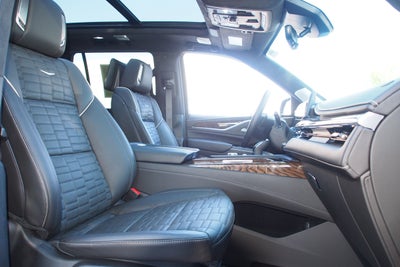 2024 Cadillac Escalade 4WD Sport Platinum