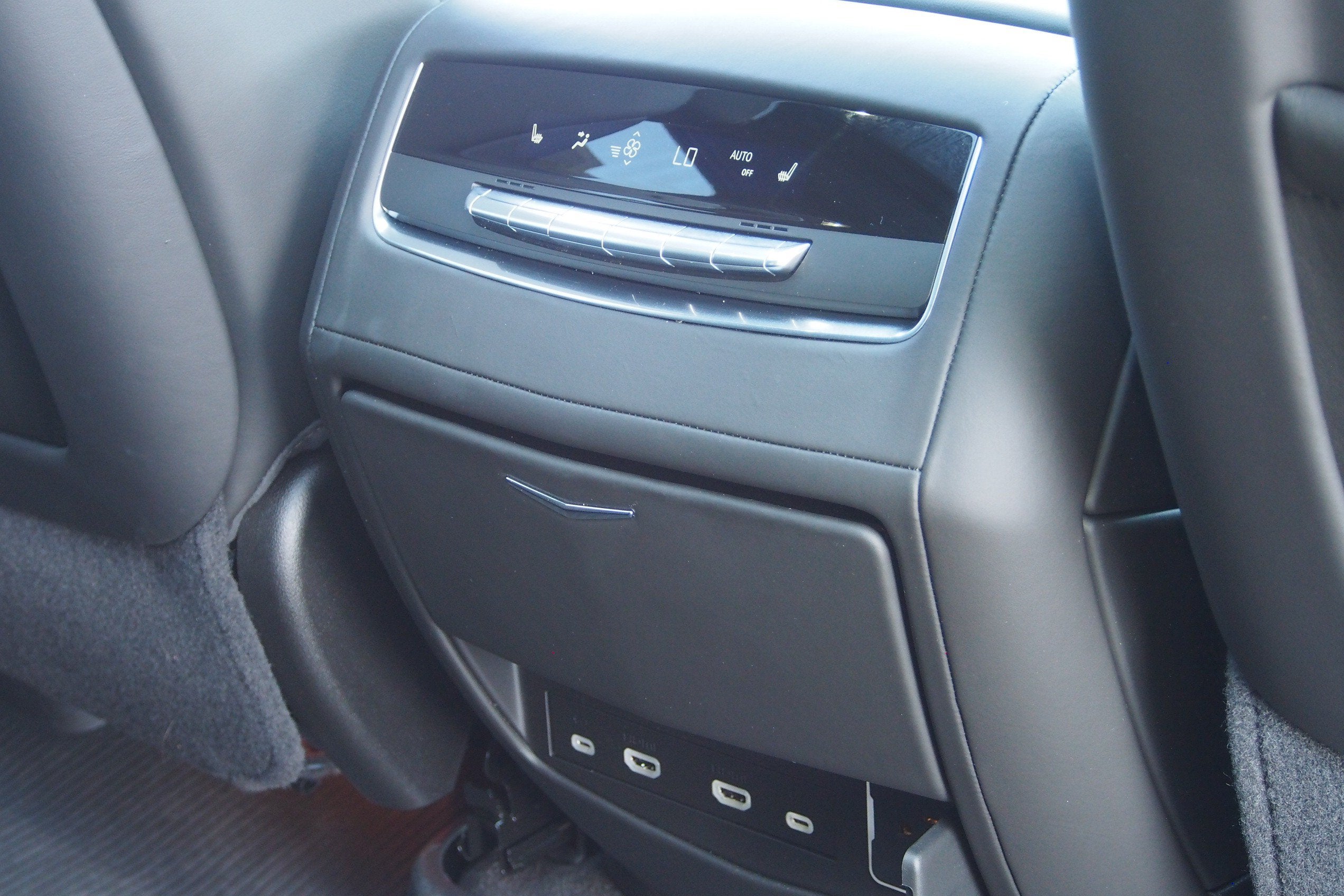 2024 Cadillac Escalade 4WD Sport Platinum