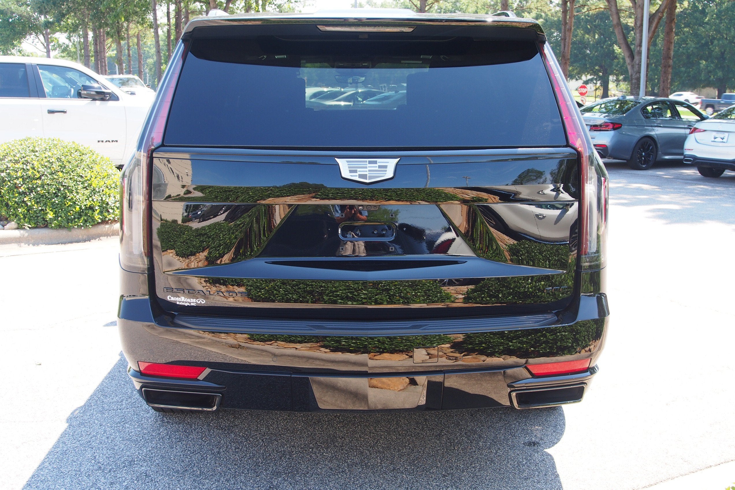 2024 Cadillac Escalade 4WD Sport Platinum