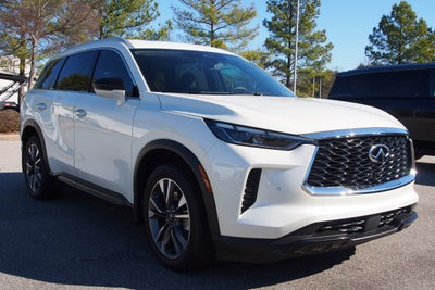 2025 INFINITI QX60 LUXE