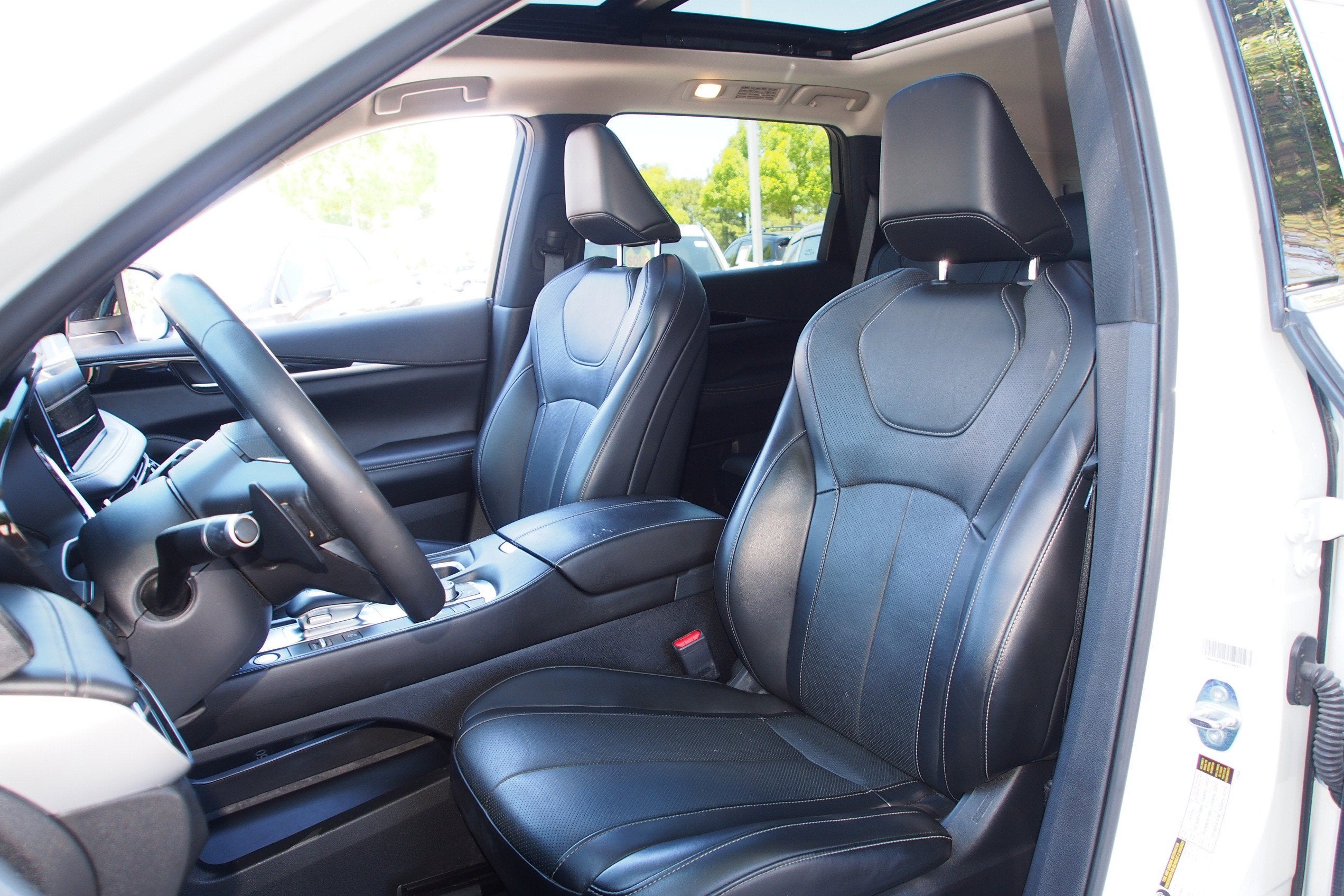 2022 INFINITI QX60 PURE