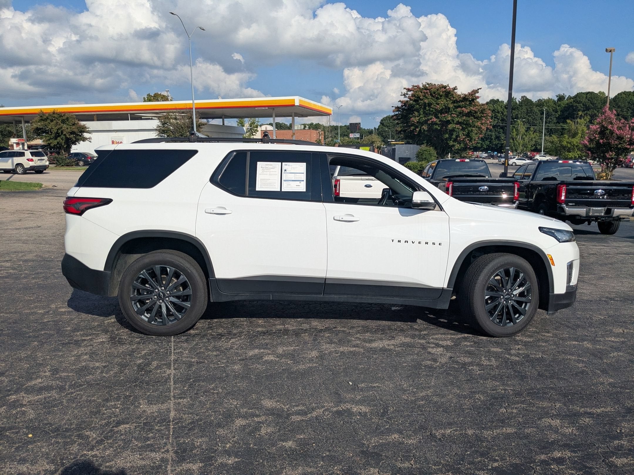 2023 Chevrolet Traverse RS