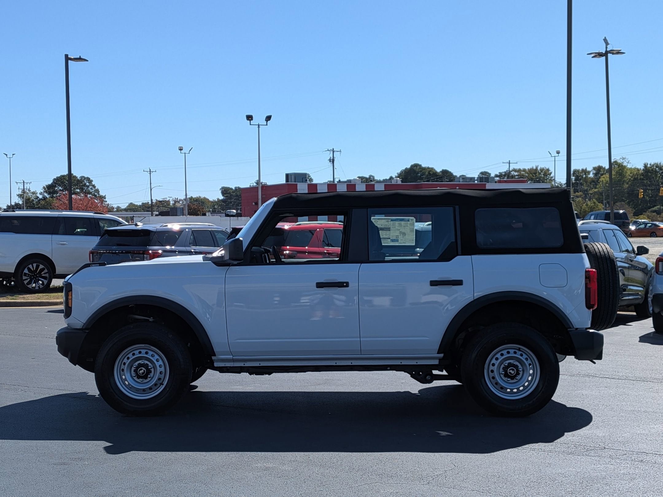 2025 Ford Bronco Base