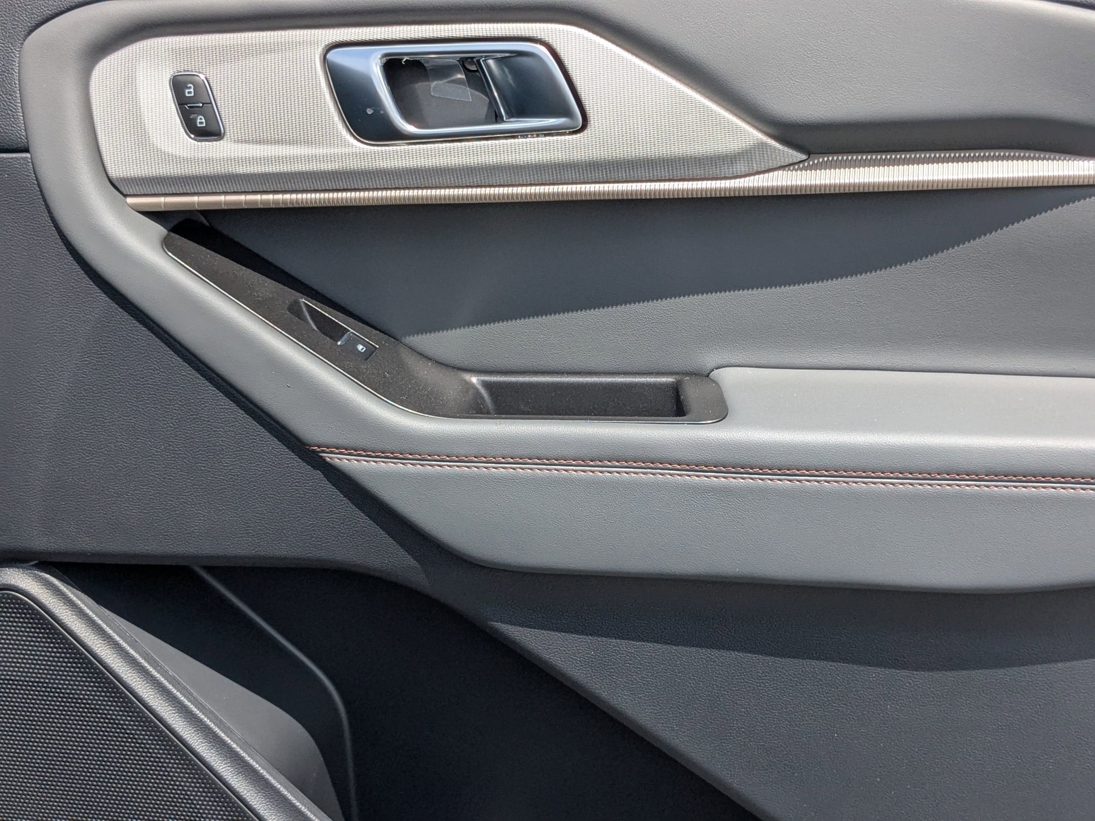 2025 Ford Explorer Active - Crossroads Courtesy Demo