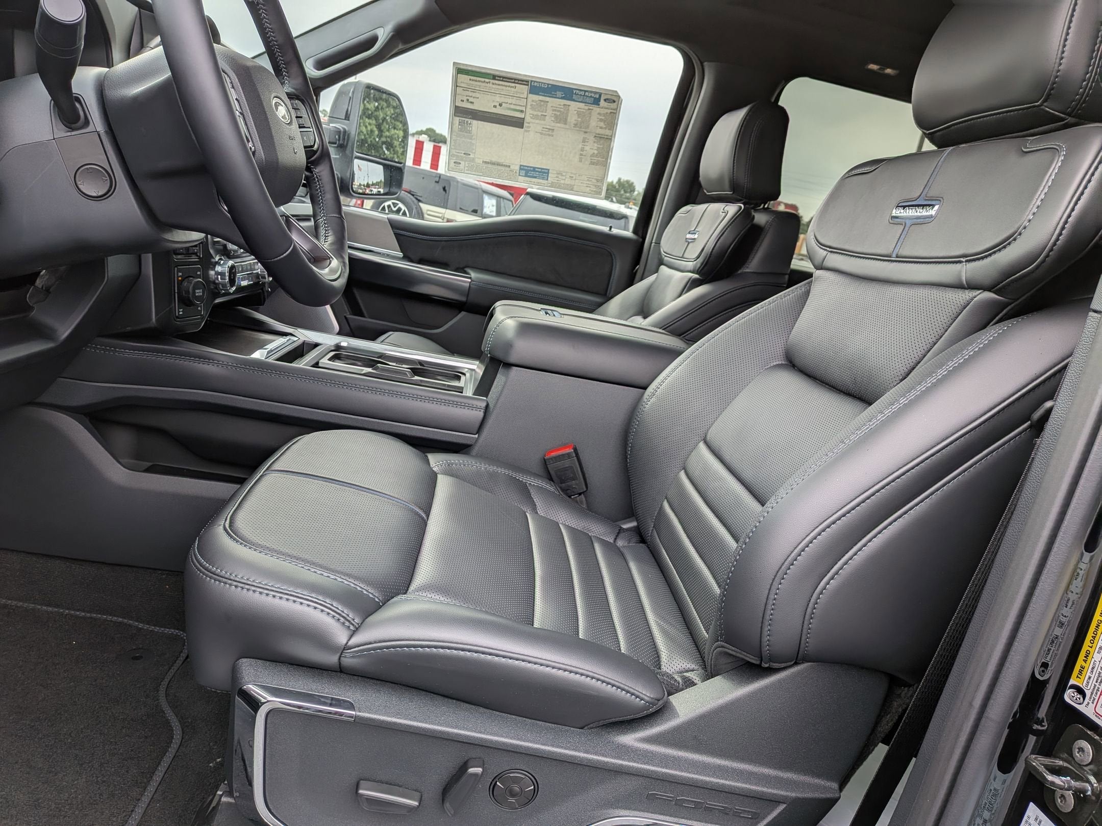 2026 Ford Super Duty F-250 SRW Platinum