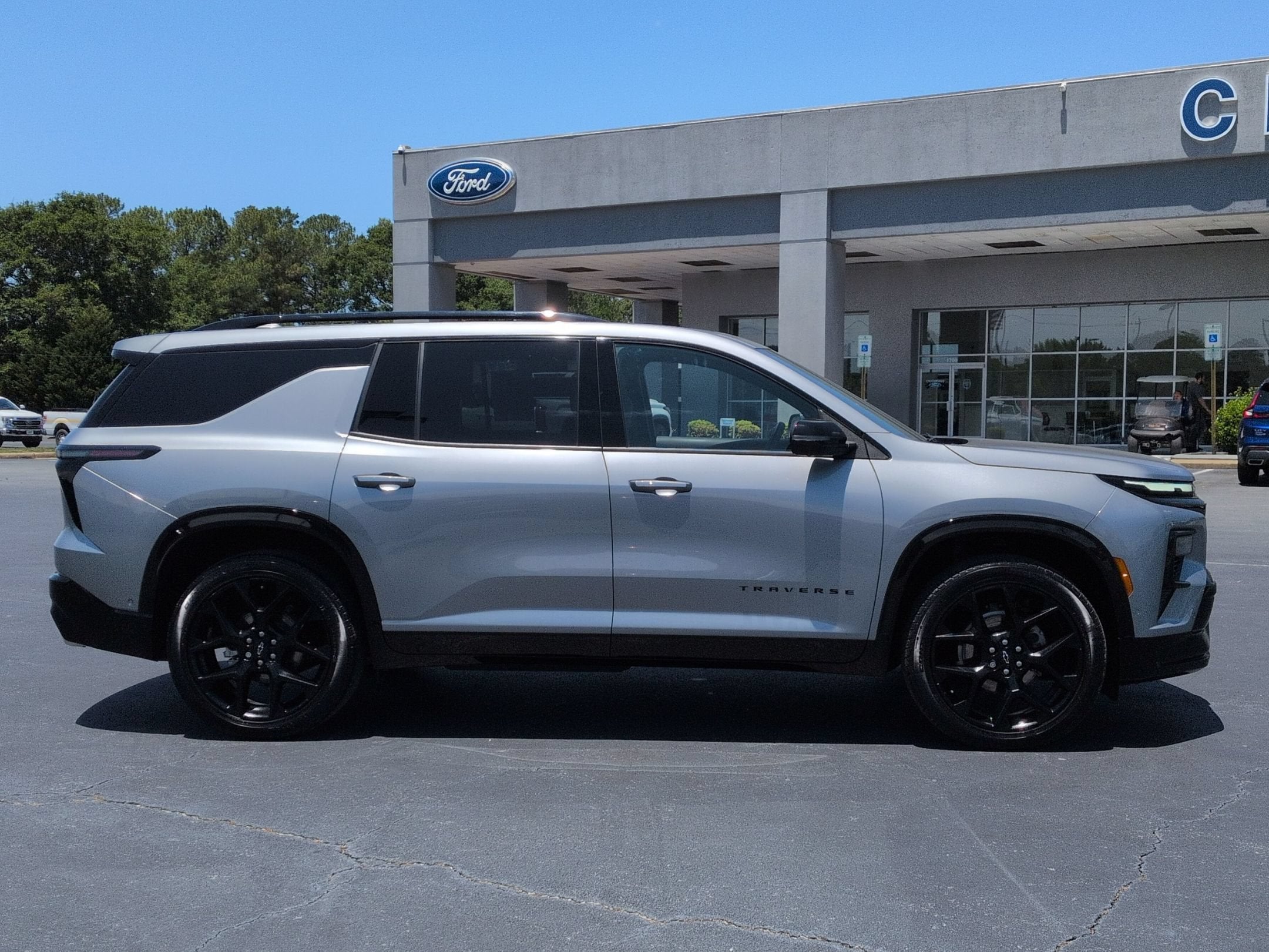 2024 Chevrolet Traverse FWD RS