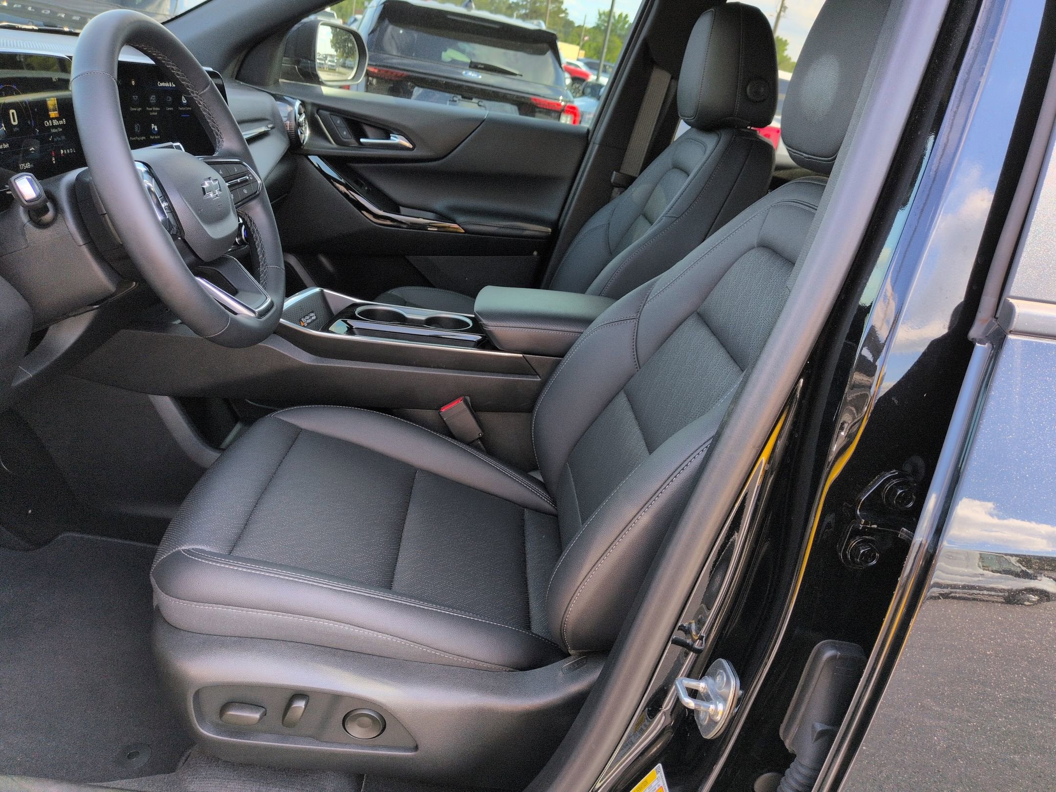2025 Chevrolet Equinox FWD LT