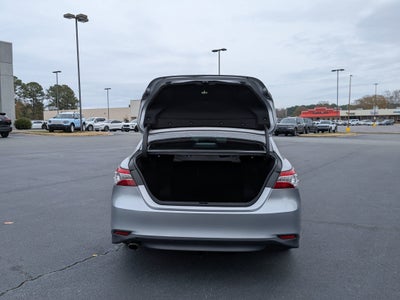 2020 Toyota Camry Hybrid XLE