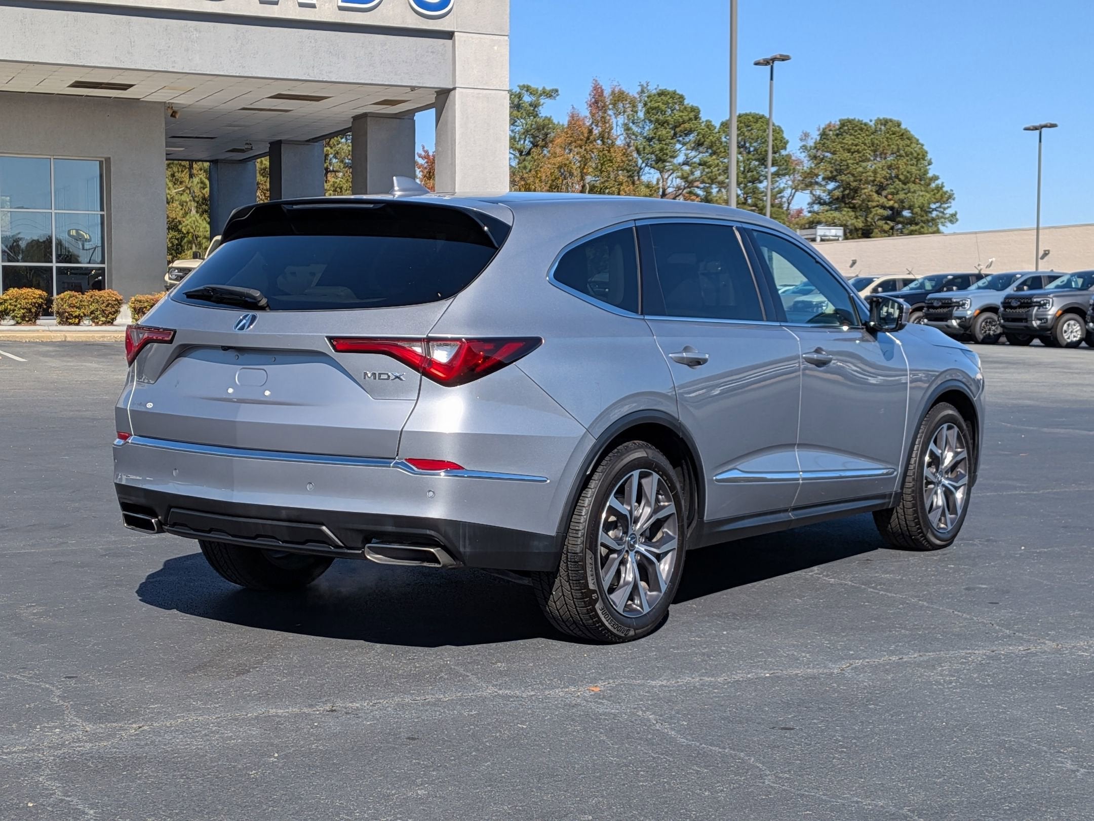 2022 Acura MDX w/Technology Package