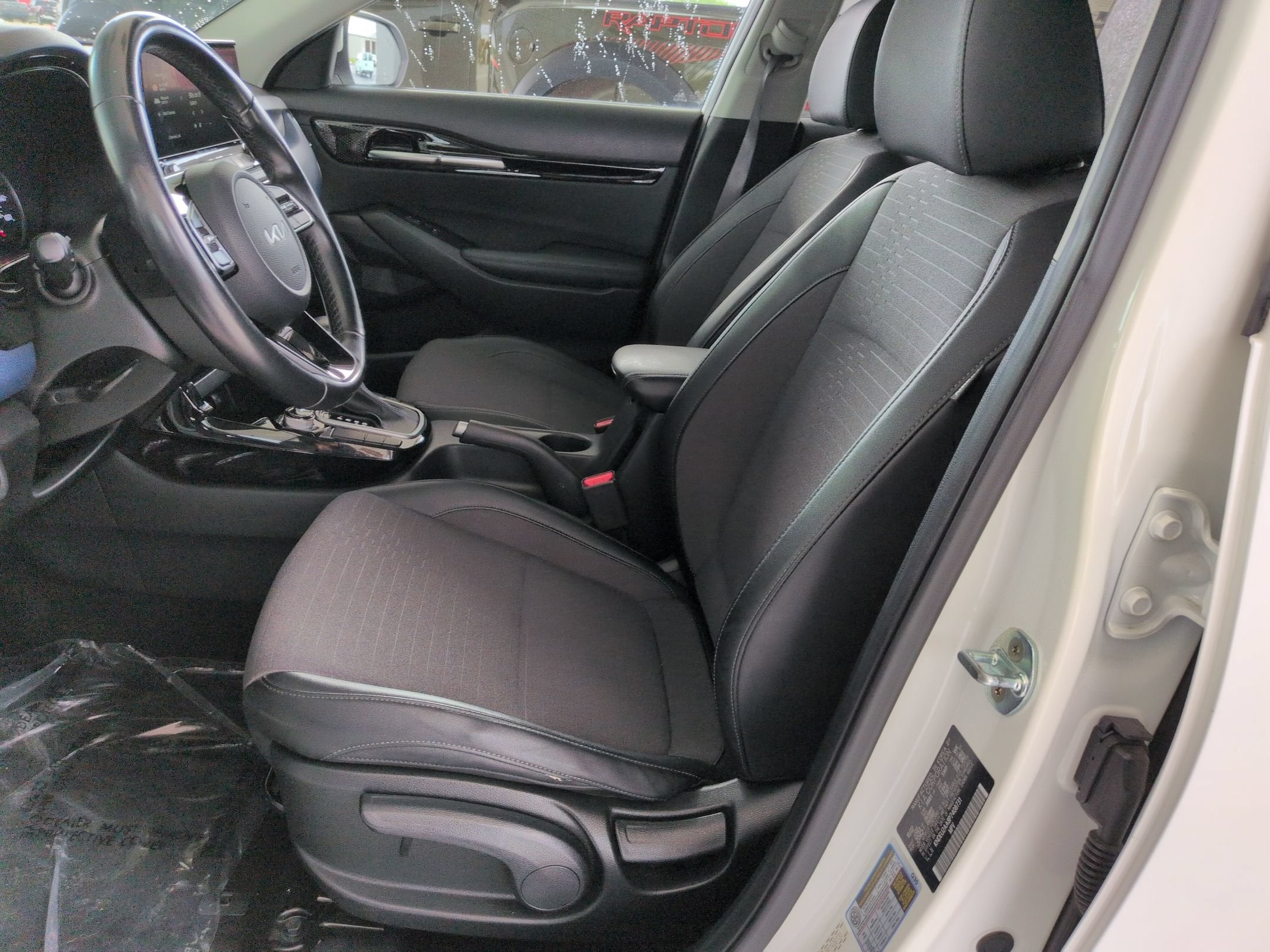 2023 Kia Seltos S