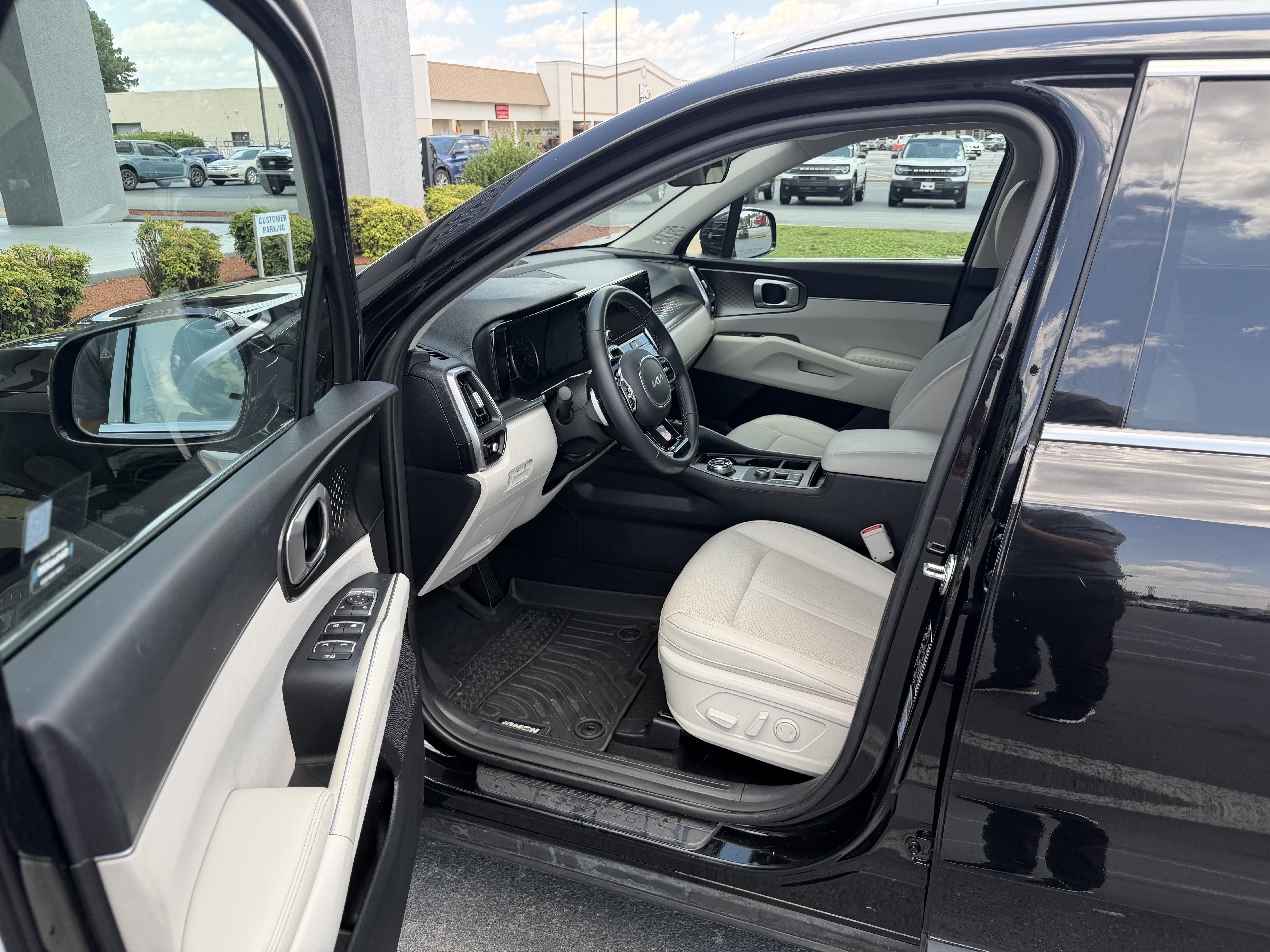 2022 Kia Sorento Hybrid S