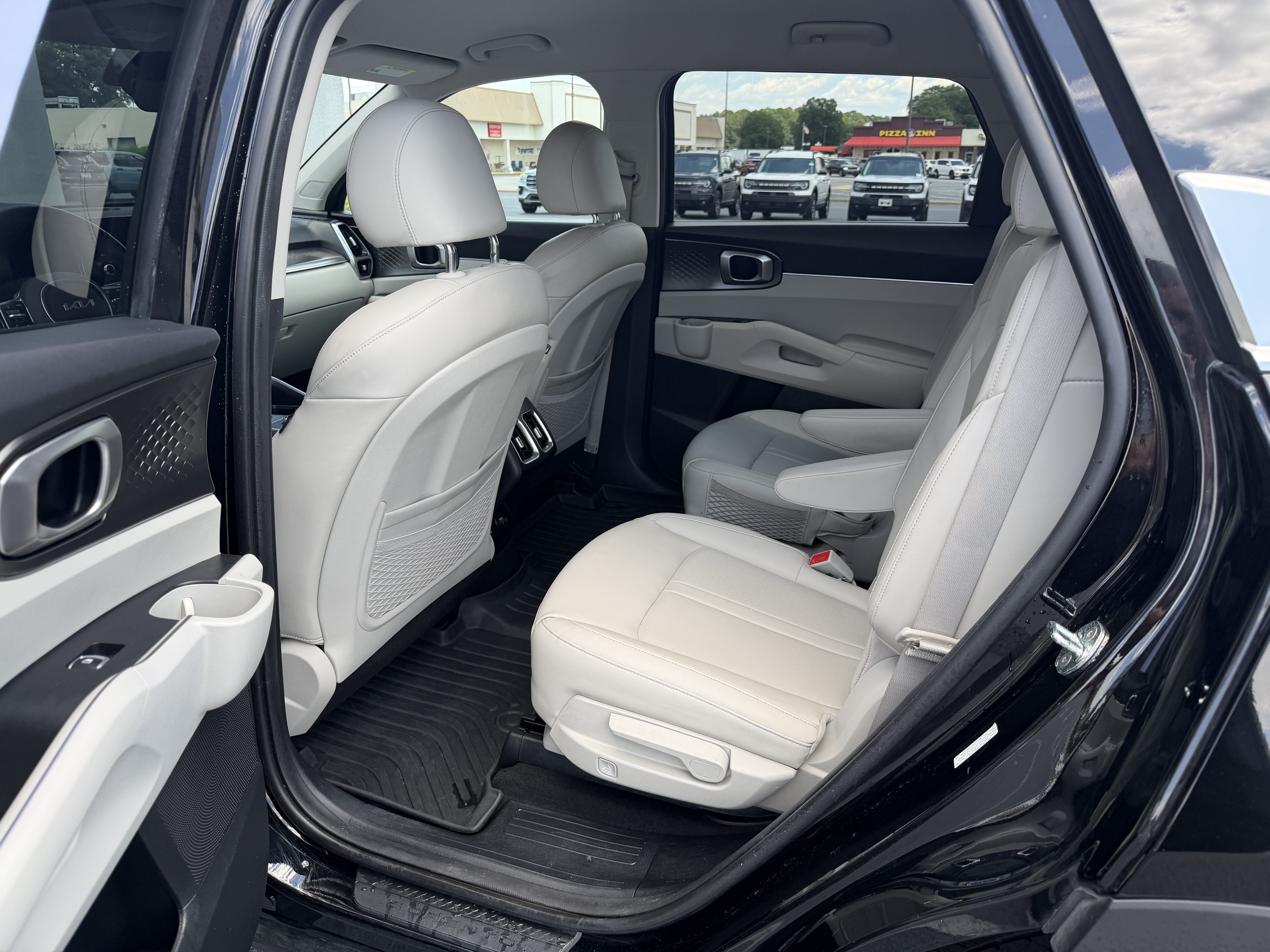 2022 Kia Sorento Hybrid S