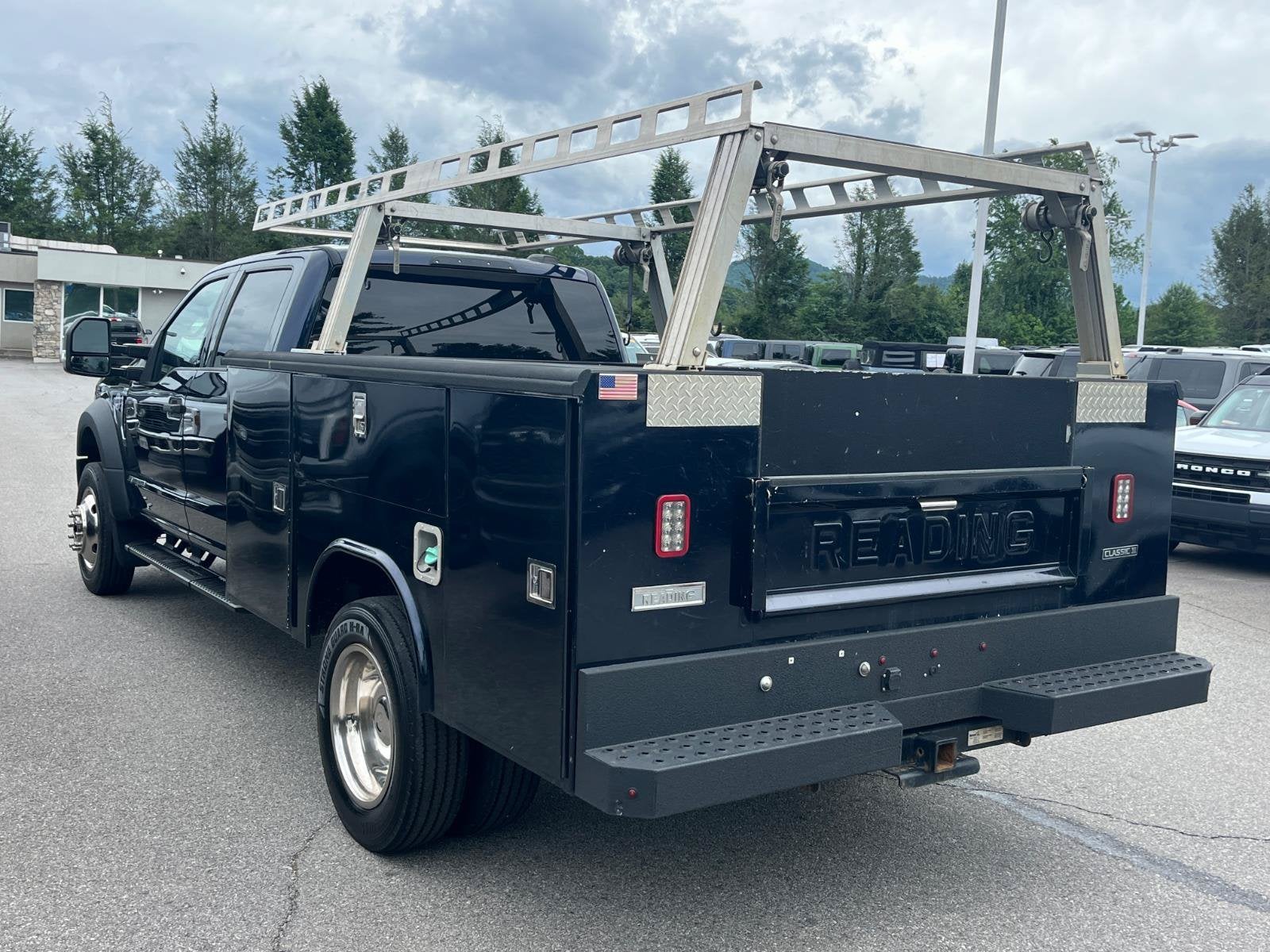 2022 Ford Super Duty F-550 DRW XLT